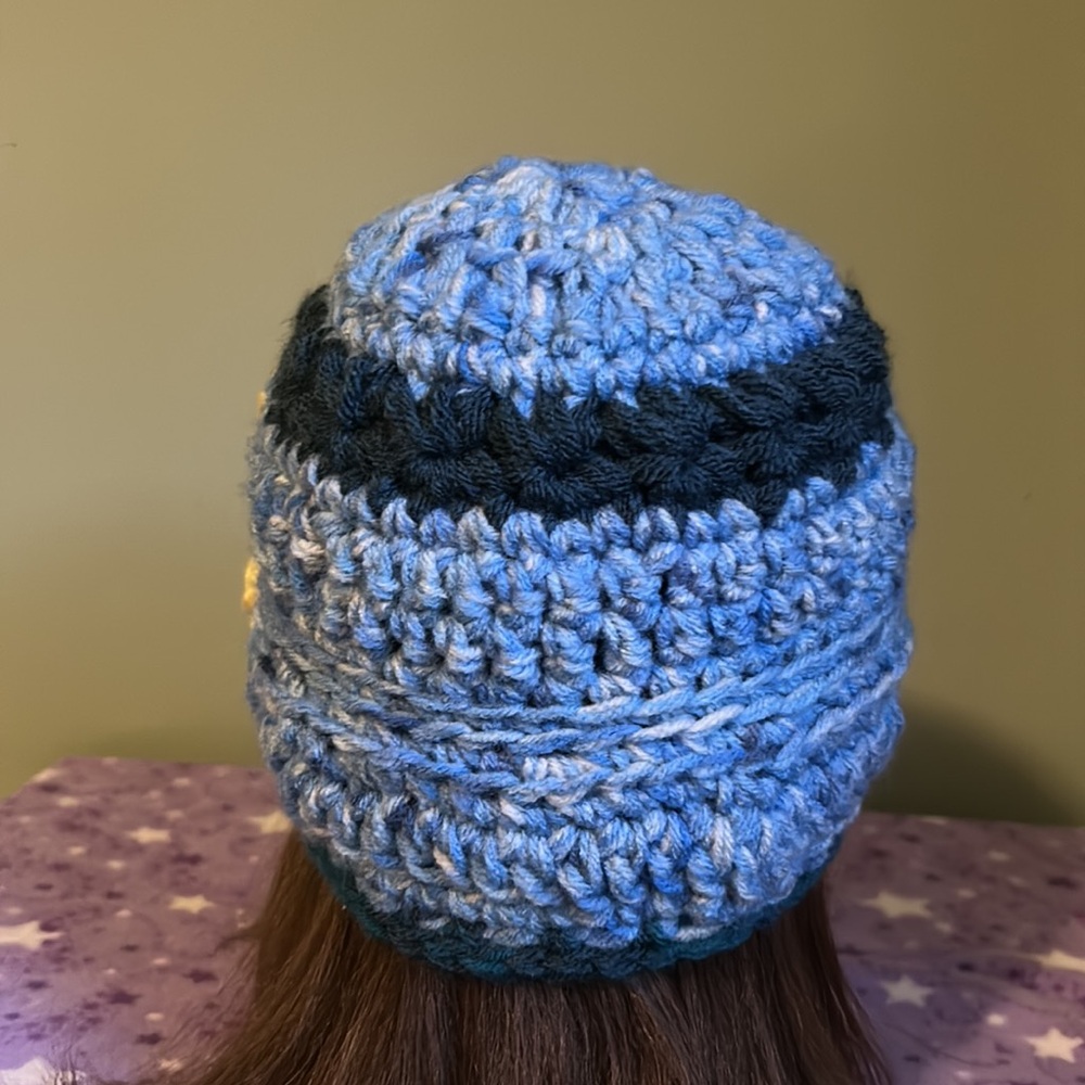 Crochet marigold flower beanie soft acrylic yarn new cute - Picture 5 of 10